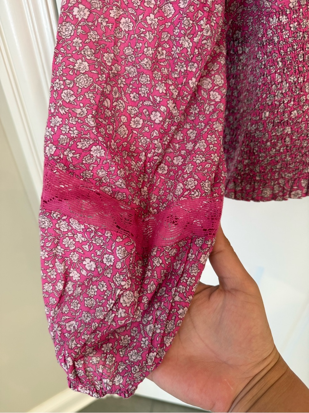 American Eagle Pink Floral Peasant Blouse NWT - Picture 2 of 5